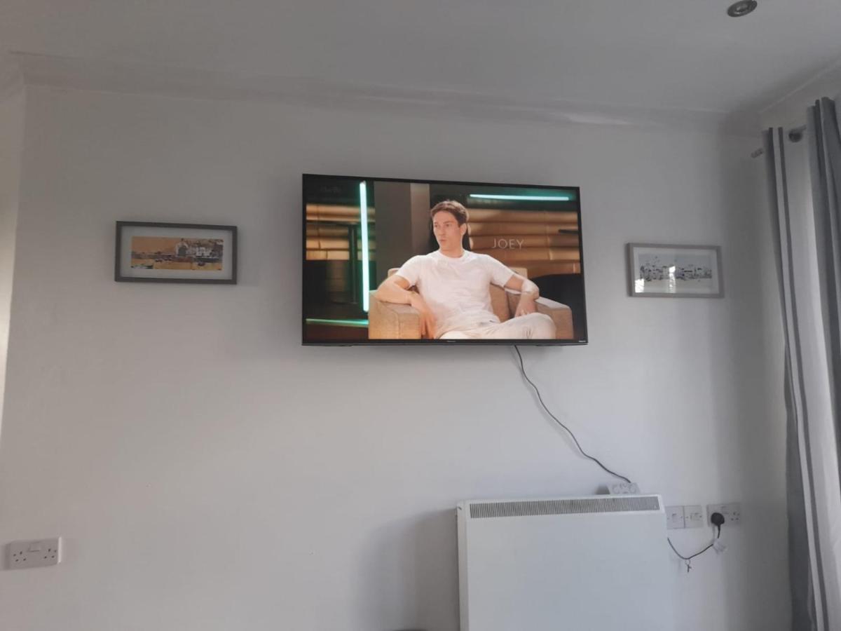 Penthouse Apartment Free Wi-Fi & Parking Occasional Bed Available Solihull Luaran gambar